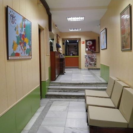 Nuria Hostal Madrid Dış mekan fotoğraf